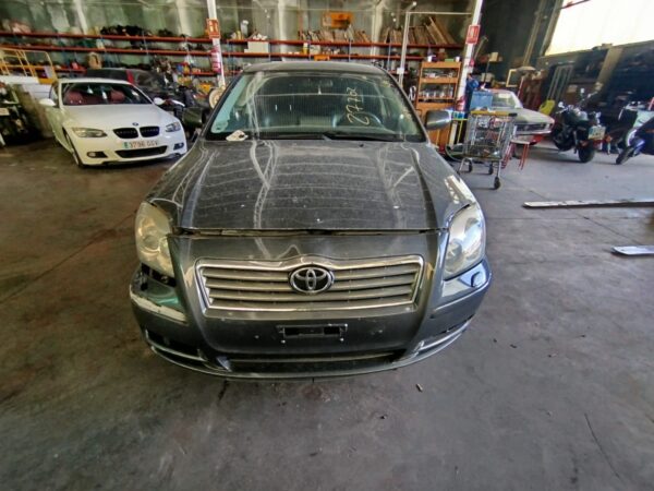 FARO DERECHO TOYOTA AVENSIS BERLINA (T25) - Imagen 2