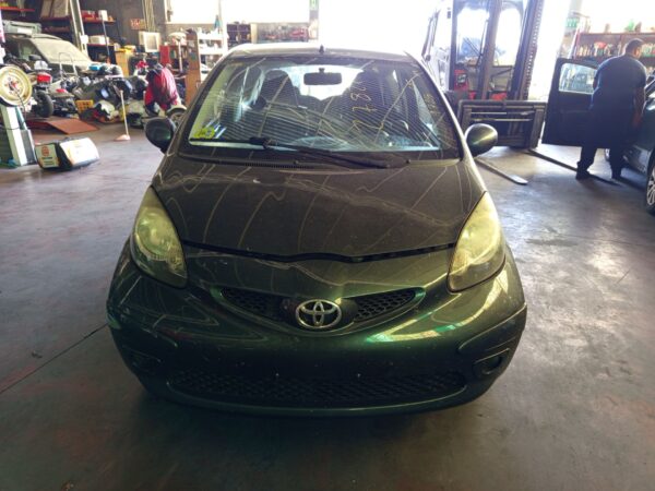 PILOTO TRASERO DERECHO TOYOTA AYGO (KGB/WNB) - Imagen 2