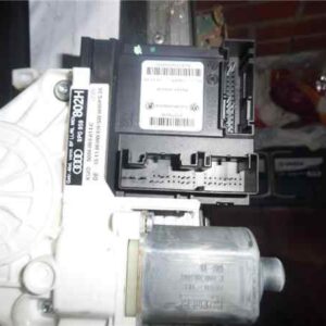 ELEVALUNAS DELANTERO DERECHO AUDI A3 (8P1)