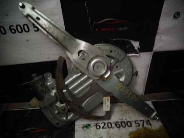 ELEVALUNAS DELANTERO DERECHO VOLVO XC90