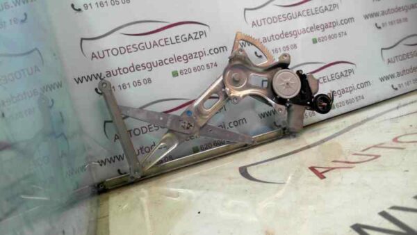 ELEVALUNAS TRASERO DERECHO TOYOTA PRIUS (ZVW30)