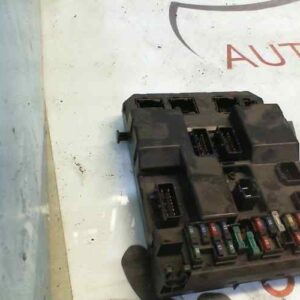 CAJA RELES / FUSIBLES PEUGEOT 307 (S1)(04.2001)