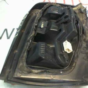 PILOTO TRASERO IZQUIERDO NISSAN MICRA (K11)