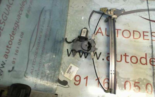 ELEVALUNAS TRASERO IZQUIERDO NISSAN PRIMERA BERLINA (P12)
