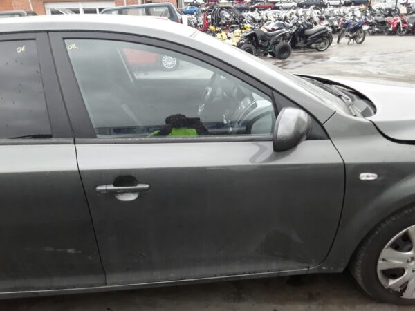 PUERTA DELANTERA DERECHA KIA CEED (ED)