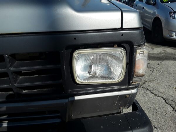 FARO IZQUIERDO NISSAN PATROL (K/W260)