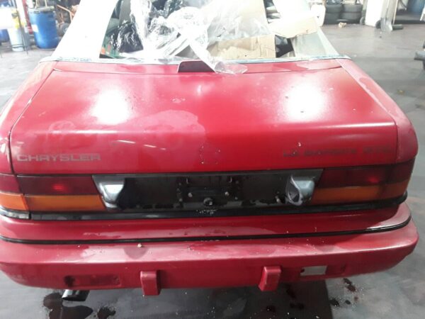 TAPA MALETERO CHRYSLER LE BARON