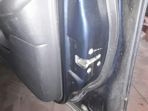 CERRADURA PUERTA DELANTERA DERECHA NISSAN QASHQAI (J10)