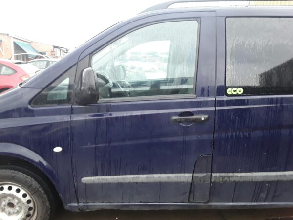 PUERTA DELANTERA IZQUIERDA MERCEDES-BENZ VITO BASIC-KOMBI (639)