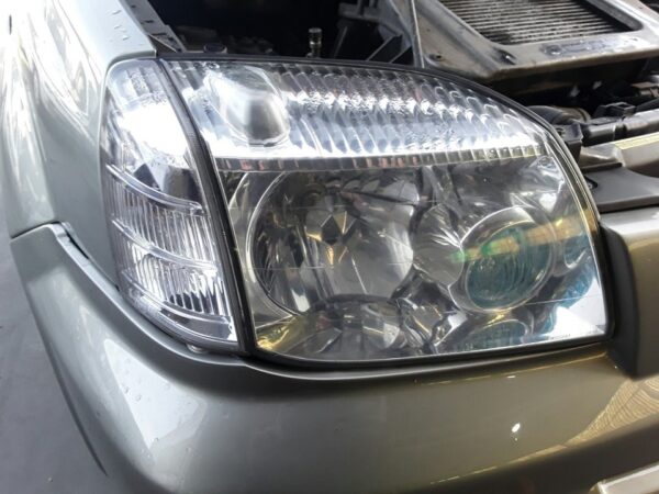 FARO DERECHO NISSAN X-TRAIL (T30)
