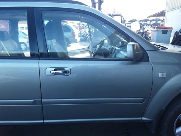 PUERTA DELANTERA DERECHA NISSAN X-TRAIL (T30)