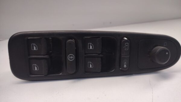 MANDO ELEVALUNAS DELANTERO IZQUIERDO SEAT LEON (1M1)