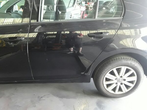 PUERTA TRASERA IZQUIERDA VOLKSWAGEN GOLF VI (5K1)(10.2008)