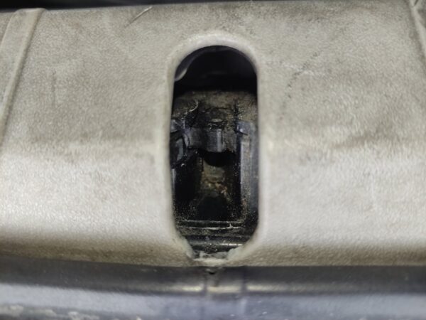 CERRADURA MALETERO / PORTON TOYOTA PRIUS (ZVW30)