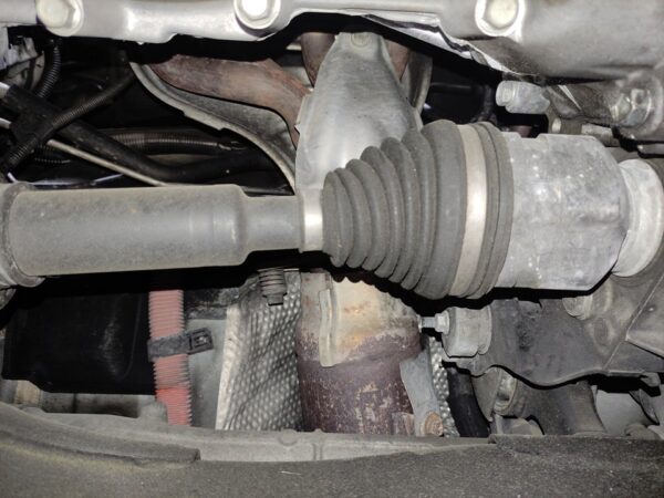 TRANSMISION DELANTERA DERECHA TOYOTA PRIUS (ZVW30)