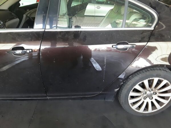 PUERTA TRASERA IZQUIERDA OPEL INSIGNIA BERLINA