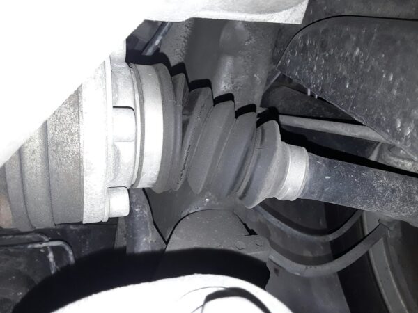 TRANSMISION DELANTERA IZQUIERDA VOLKSWAGEN PASSAT BERLINA (3C2)