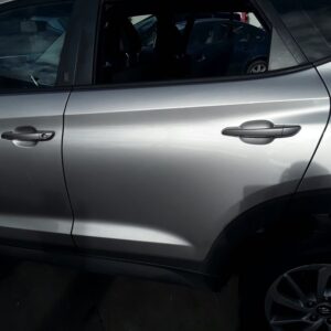 PUERTA TRASERA IZQUIERDA HYUNDAI TUCSON (TL)
