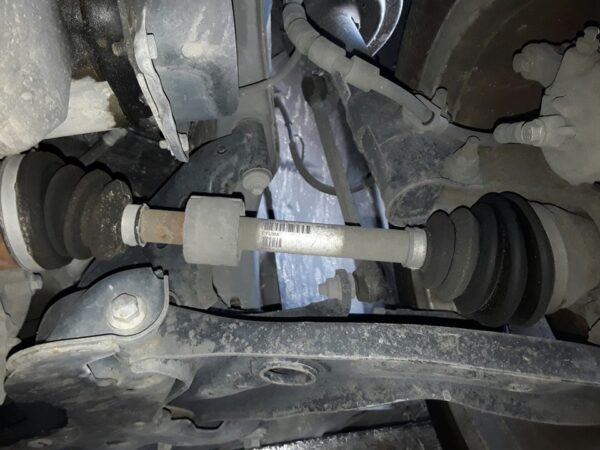 TRANSMISION DELANTERA IZQUIERDA FORD FIESTA (CB1)