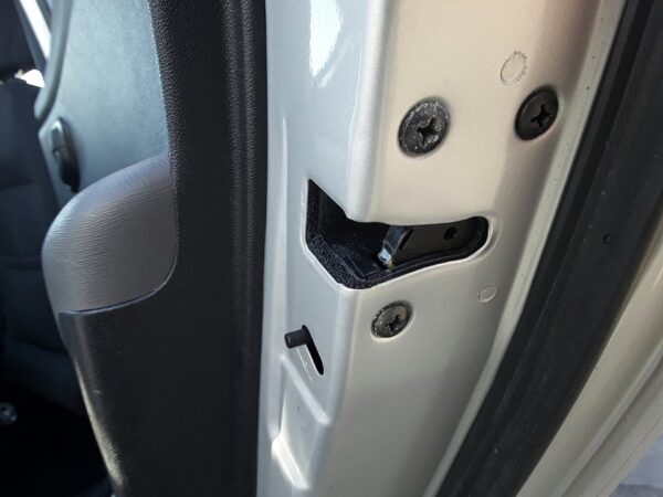 CERRADURA PUERTA TRASERA DERECHA HYUNDAI I10 (PA)