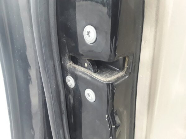 CERRADURA PUERTA DELANTERA IZQUIERDA TOYOTA AVENSIS WAGON (T25)