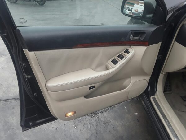 ELEVALUNAS DELANTERO IZQUIERDO TOYOTA AVENSIS WAGON (T25)