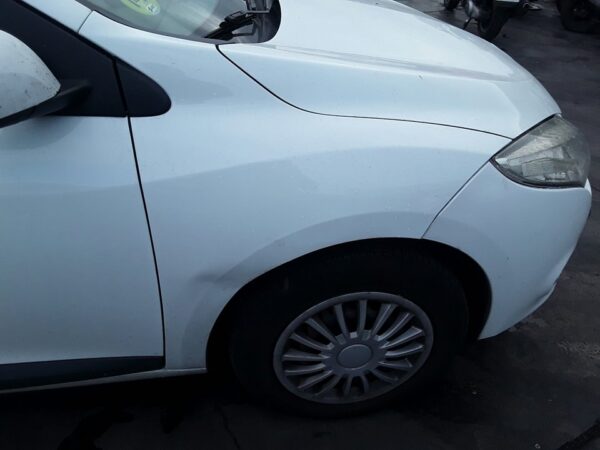 ALETA DELANTERA DERECHA RENAULT MEGANE III BERLINA 5P