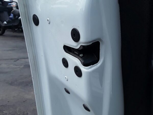 CERRADURA PUERTA DELANTERA IZQUIERDA RENAULT MEGANE III BERLINA 5P