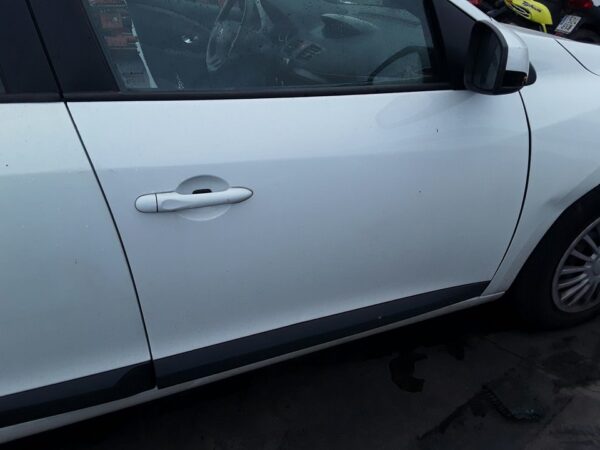 PUERTA DELANTERA DERECHA RENAULT MEGANE III BERLINA 5P