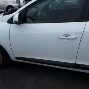 PUERTA DELANTERA IZQUIERDA RENAULT MEGANE III BERLINA 5P