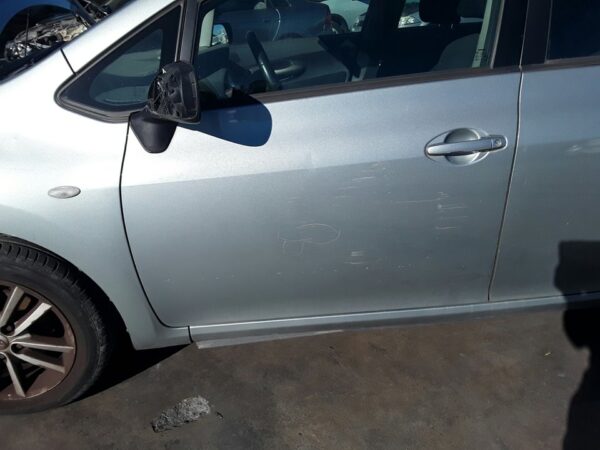 PUERTA DELANTERA IZQUIERDA TOYOTA AURIS (E15)