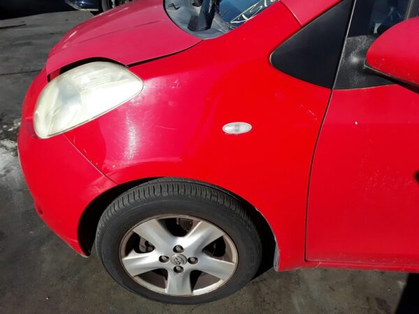 ALETA DELANTERA IZQUIERDA TOYOTA YARIS (KSP9/SCP9/NLP9)