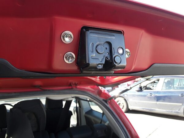 CERRADURA MALETERO / PORTON TOYOTA YARIS (KSP9/SCP9/NLP9)