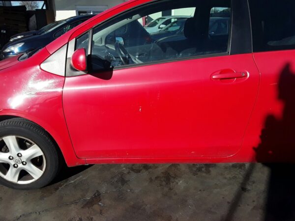 PUERTA DELANTERA IZQUIERDA TOYOTA YARIS (KSP9/SCP9/NLP9)