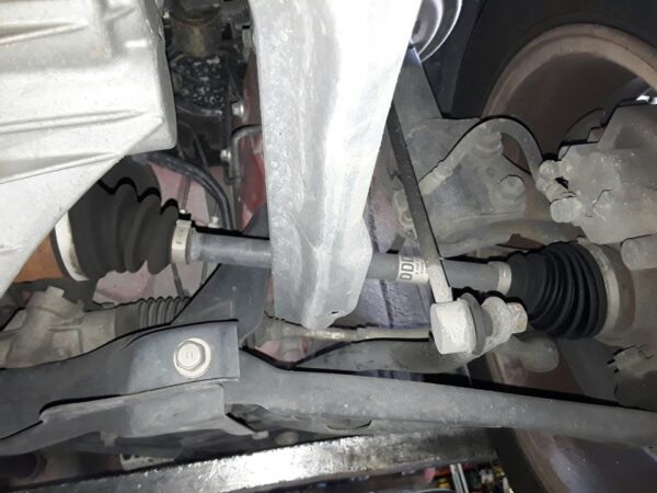 TRANSMISION DELANTERA IZQUIERDA TOYOTA YARIS (KSP9/SCP9/NLP9)