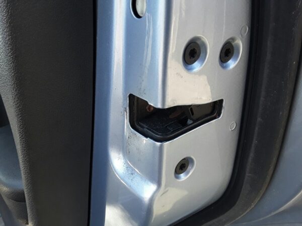 CERRADURA PUERTA TRASERA DERECHA FORD FOCUS BERLINA (CAP)