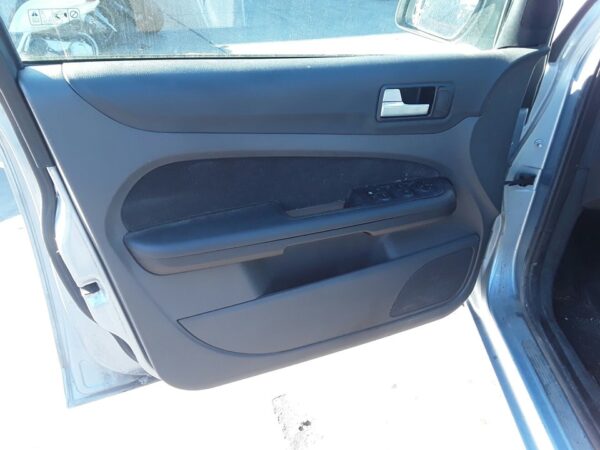 ELEVALUNAS DELANTERO IZQUIERDO FORD FOCUS BERLINA (CAP)