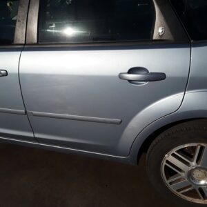 PUERTA TRASERA IZQUIERDA FORD FOCUS BERLINA (CAP)