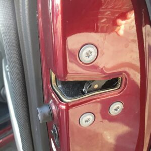 CERRADURA PUERTA TRASERA DERECHA TOYOTA COROLLA VERSO (R1)