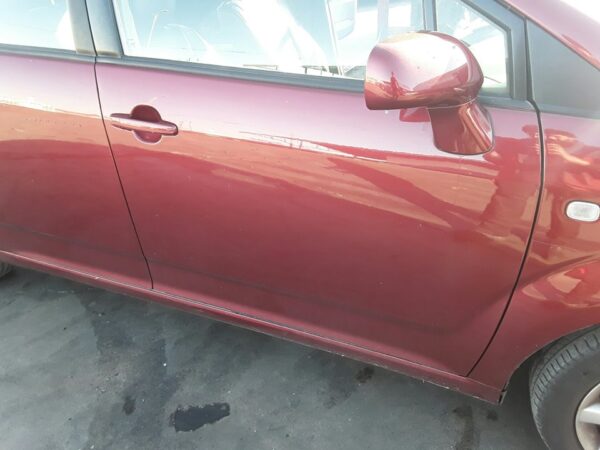 PUERTA DELANTERA DERECHA TOYOTA COROLLA VERSO (R1)