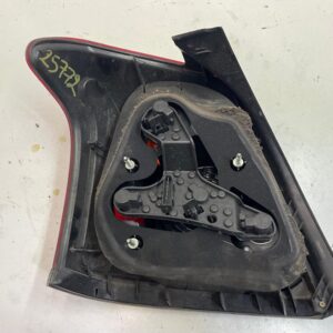 PILOTO TRASERO DERECHO TOYOTA AVENSIS BERLINA (T25)