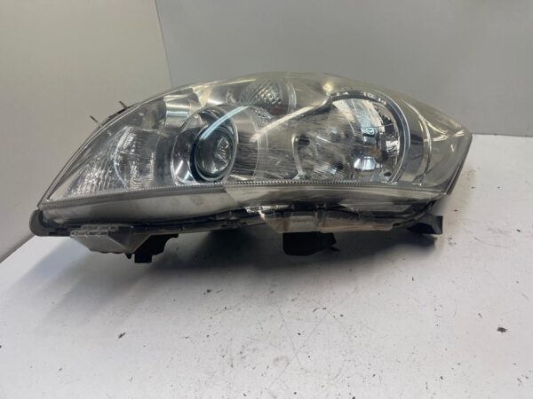FARO IZQUIERDO TOYOTA AURIS (E15)