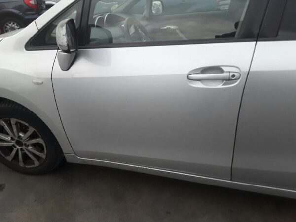 PUERTA DELANTERA IZQUIERDA TOYOTA VERSO (AUR2/ZGR2)