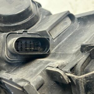 FARO DERECHO VOLKSWAGEN PASSAT BERLINA (3C2)