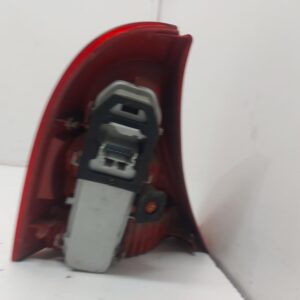 PILOTO TRASERO DERECHO RENAULT CLIO II FASE II (B/CB0)