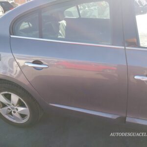 PUERTA TRASERA DERECHA RENAULT FLUENCE