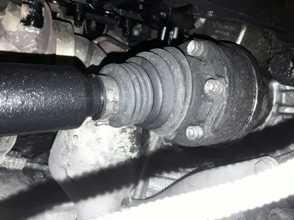 TRANSMISION DELANTERA DERECHA VOLKSWAGEN GOLF V (1K1)(10.2003)