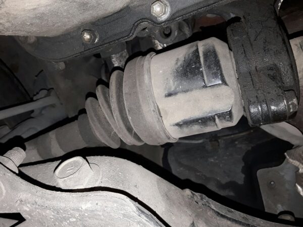 TRANSMISION DELANTERA DERECHA TOYOTA AURIS (E15)