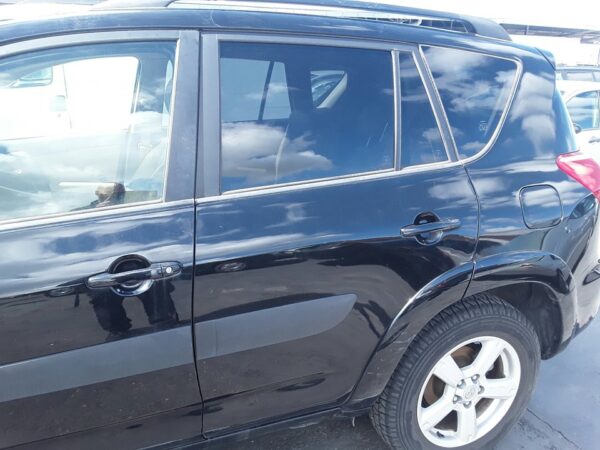 PUERTA TRASERA IZQUIERDA TOYOTA RAV4 (A3)