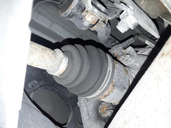 TRANSMISION TRASERA DERECHA TOYOTA RAV4 (A3)